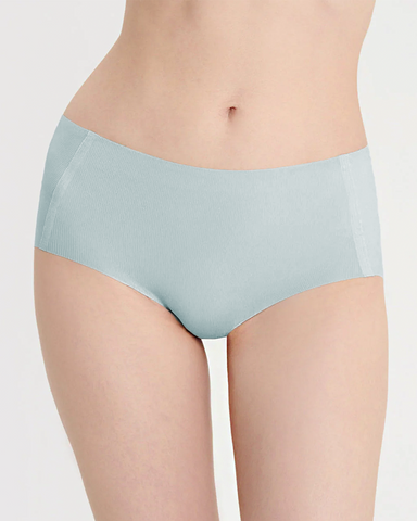 Comfortable mid-rise seamless panties