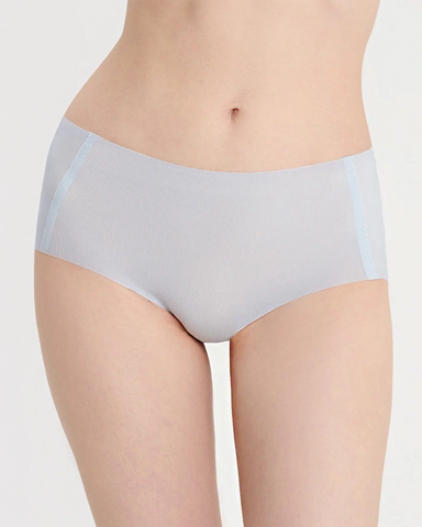 Comfortable mid-rise seamless panties